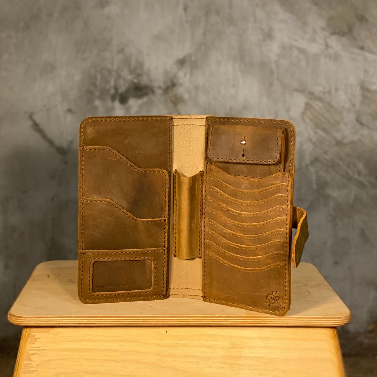 Photo by SerotinousCone on October 2, 2025 of the Saddleback Leather Co. Big Wallet in Tobacco.