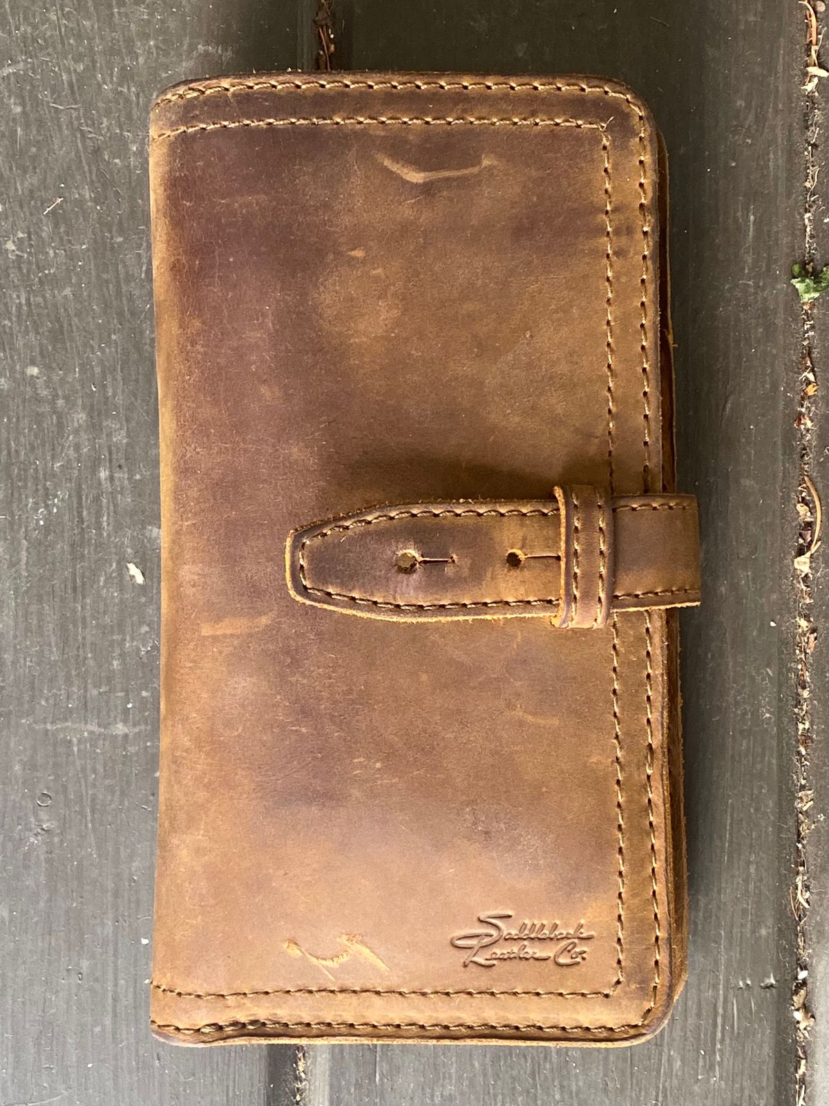 Photo by SerotinousCone on January 5, 2026 of the Saddleback Leather Co. Big Wallet in Tobacco.