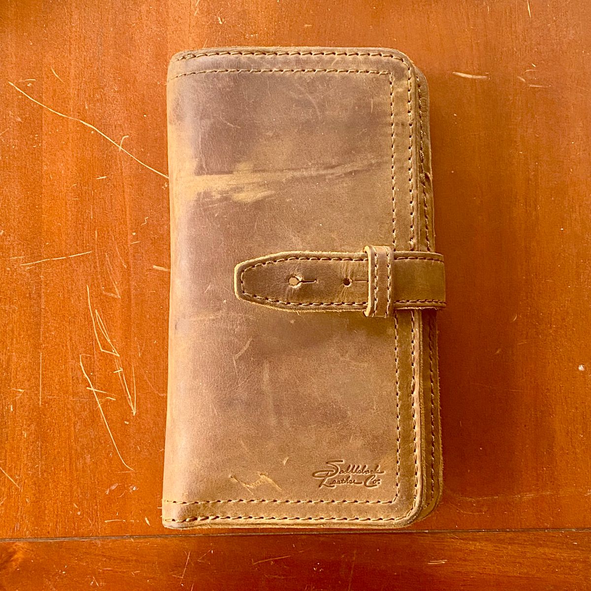 Photo by SerotinousCone on March 6, 2026 of the Saddleback Leather Co. Big Wallet in Tobacco.