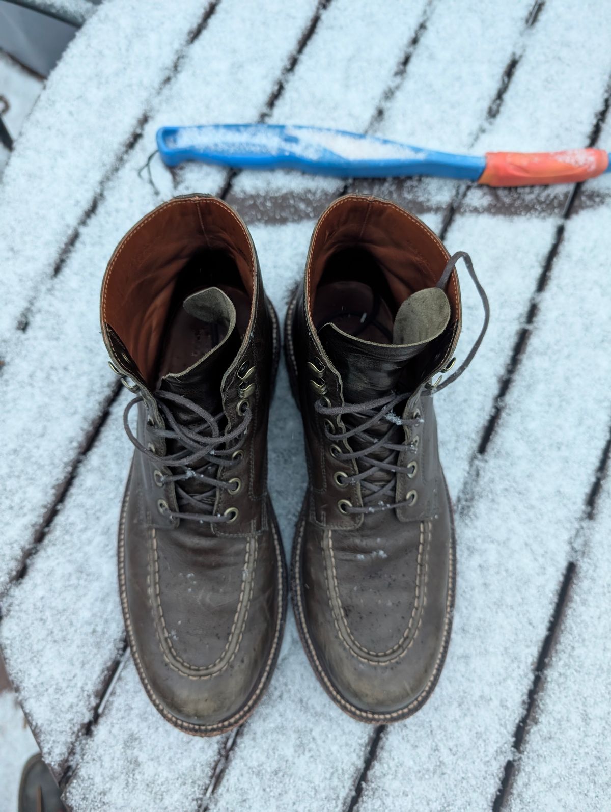 Photo by donkey008 on December 5, 2025 of the Grant Stone Brass Boot in Jungle Kangaroo Maryam Tannery.