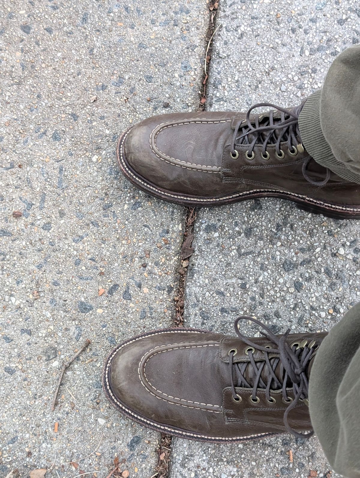 Photo by donkey008 on December 15, 2025 of the Grant Stone Brass Boot in Jungle Kangaroo Maryam Tannery.