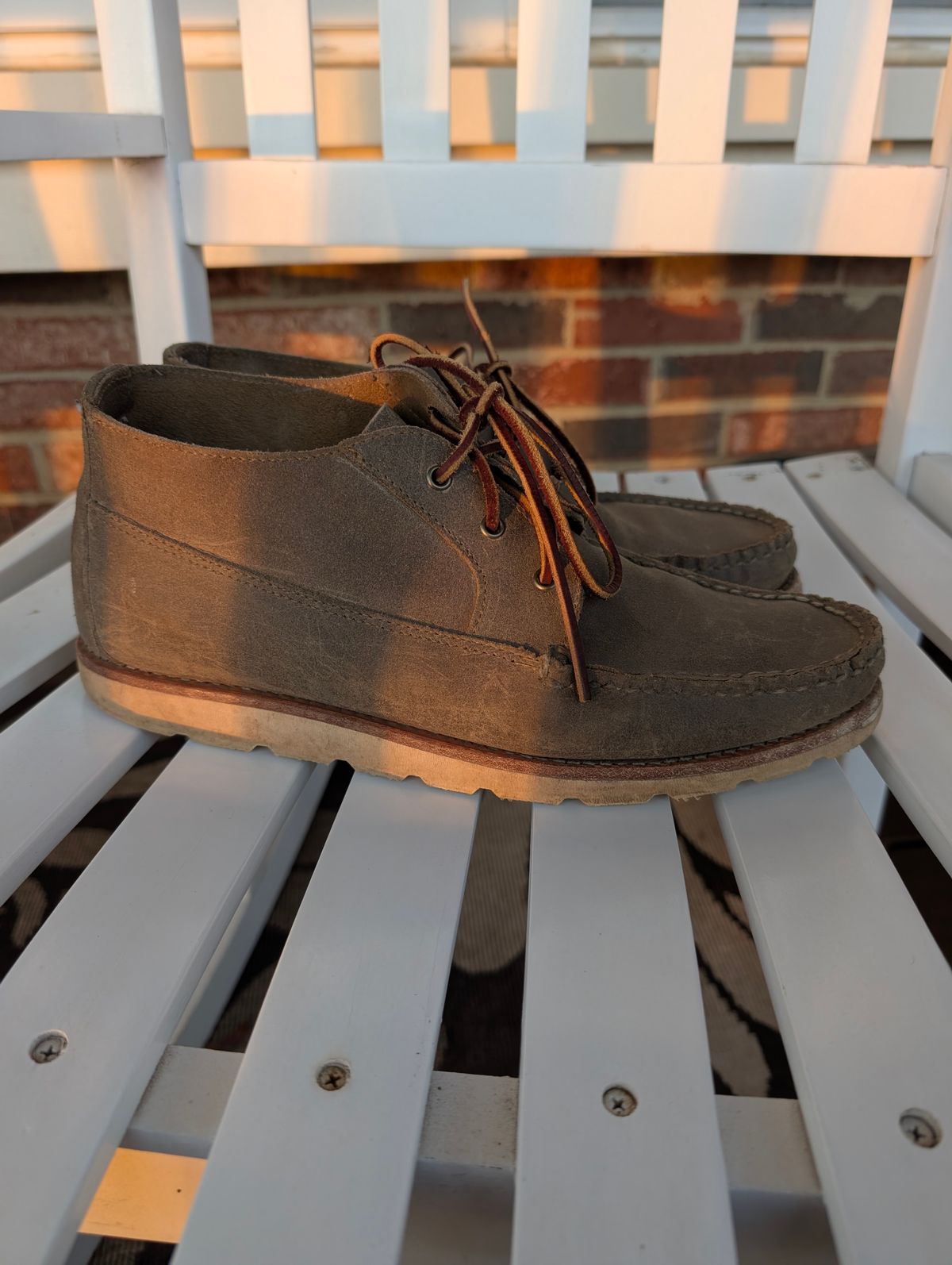 Photo by donkey008 on January 2, 2026 of the Rancourt & Co. Acadia Chukka Redux in C.F. Stead Driftwood Waxy Commander.