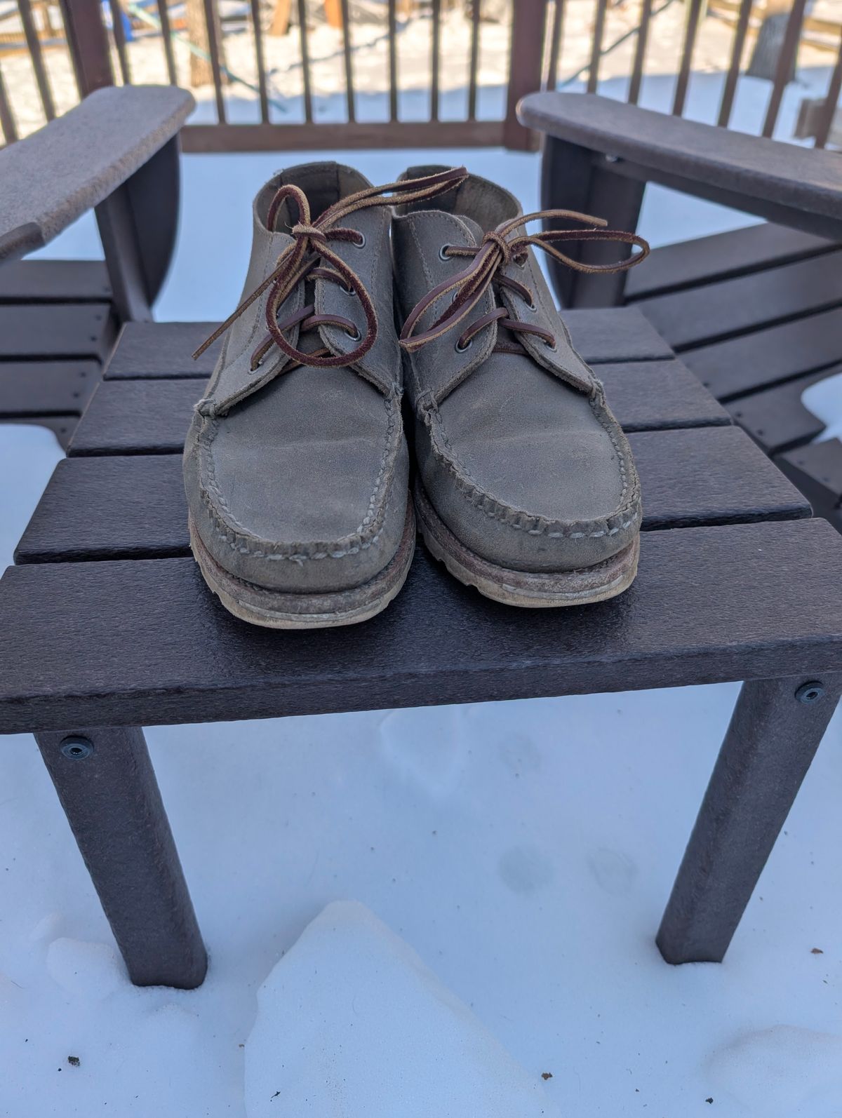 Photo by donkey008 on February 1, 2026 of the Rancourt & Co. Acadia Chukka Redux in C.F. Stead Driftwood Waxy Commander.