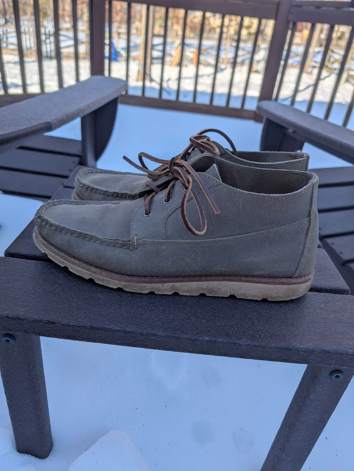 Photo by donkey008 on February 1, 2026 of the Rancourt & Co. Acadia Chukka Redux in C.F. Stead Driftwood Waxy Commander.