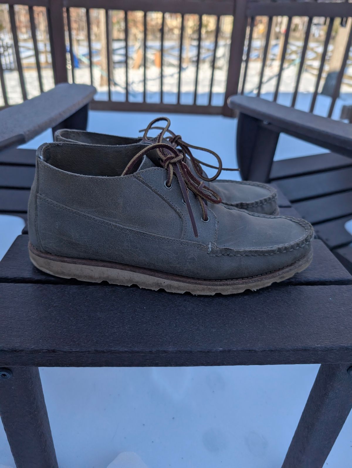 Photo by donkey008 on February 1, 2026 of the Rancourt & Co. Acadia Chukka Redux in C.F. Stead Driftwood Waxy Commander.