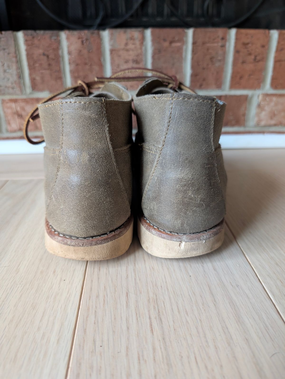 Photo by donkey008 on March 3, 2026 of the Rancourt & Co. Acadia Chukka Redux in C.F. Stead Driftwood Waxy Commander.