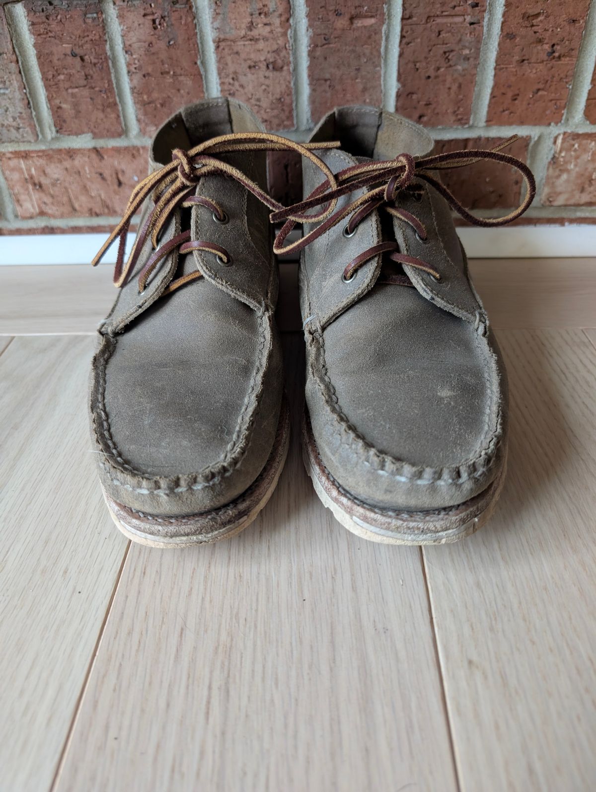 Photo by donkey008 on March 3, 2026 of the Rancourt & Co. Acadia Chukka Redux in C.F. Stead Driftwood Waxy Commander.