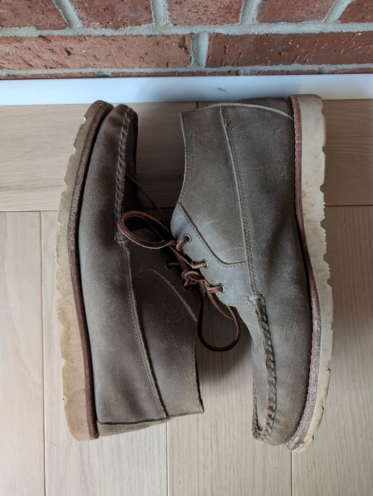 Photo by donkey008 on March 3, 2026 of the Rancourt & Co. Acadia Chukka Redux in C.F. Stead Driftwood Waxy Commander.