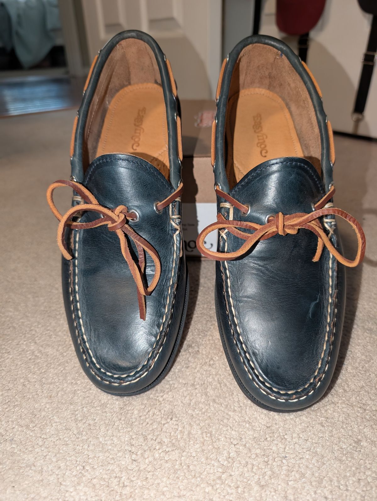 Photo by donkey008 on October 17, 2024 of the Easymoc Camp Moc in Horween Navy Chromexcel.