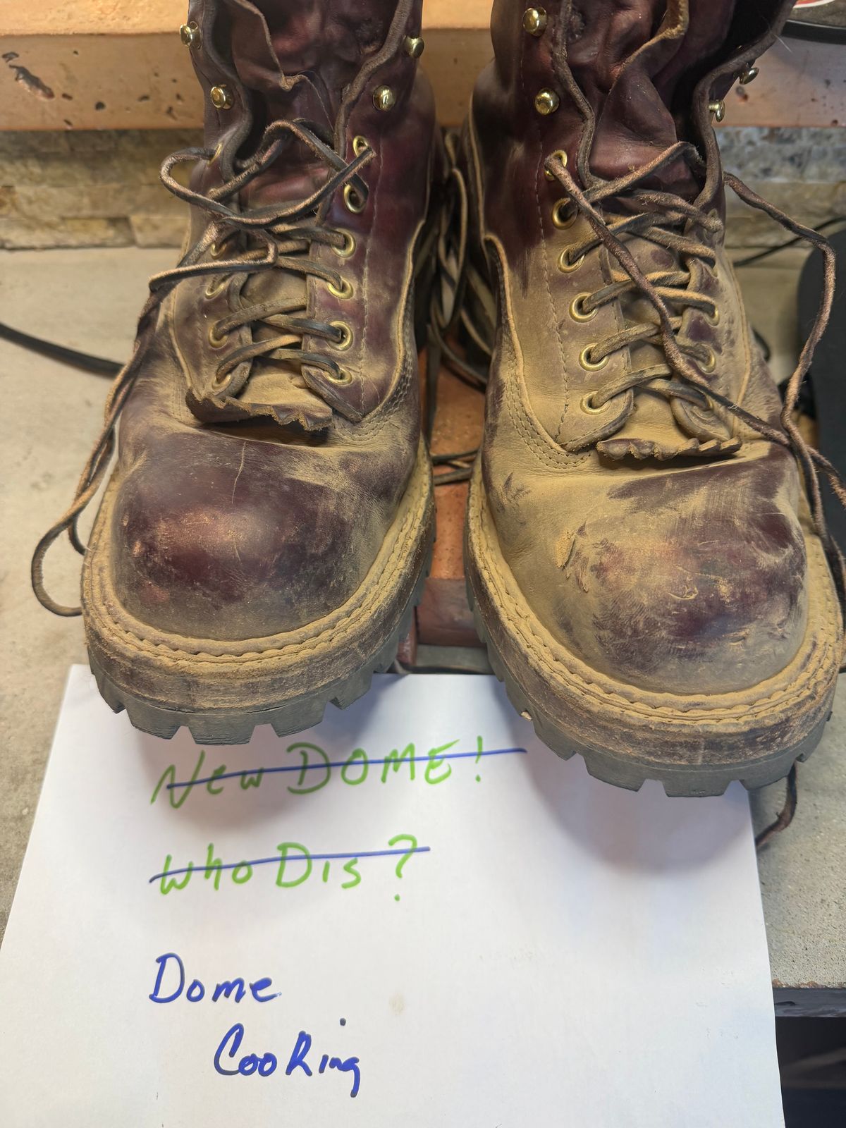 Photo by rhinoaz on November 4, 2025 of the White's Smokejumper in Cxl Burgandy.