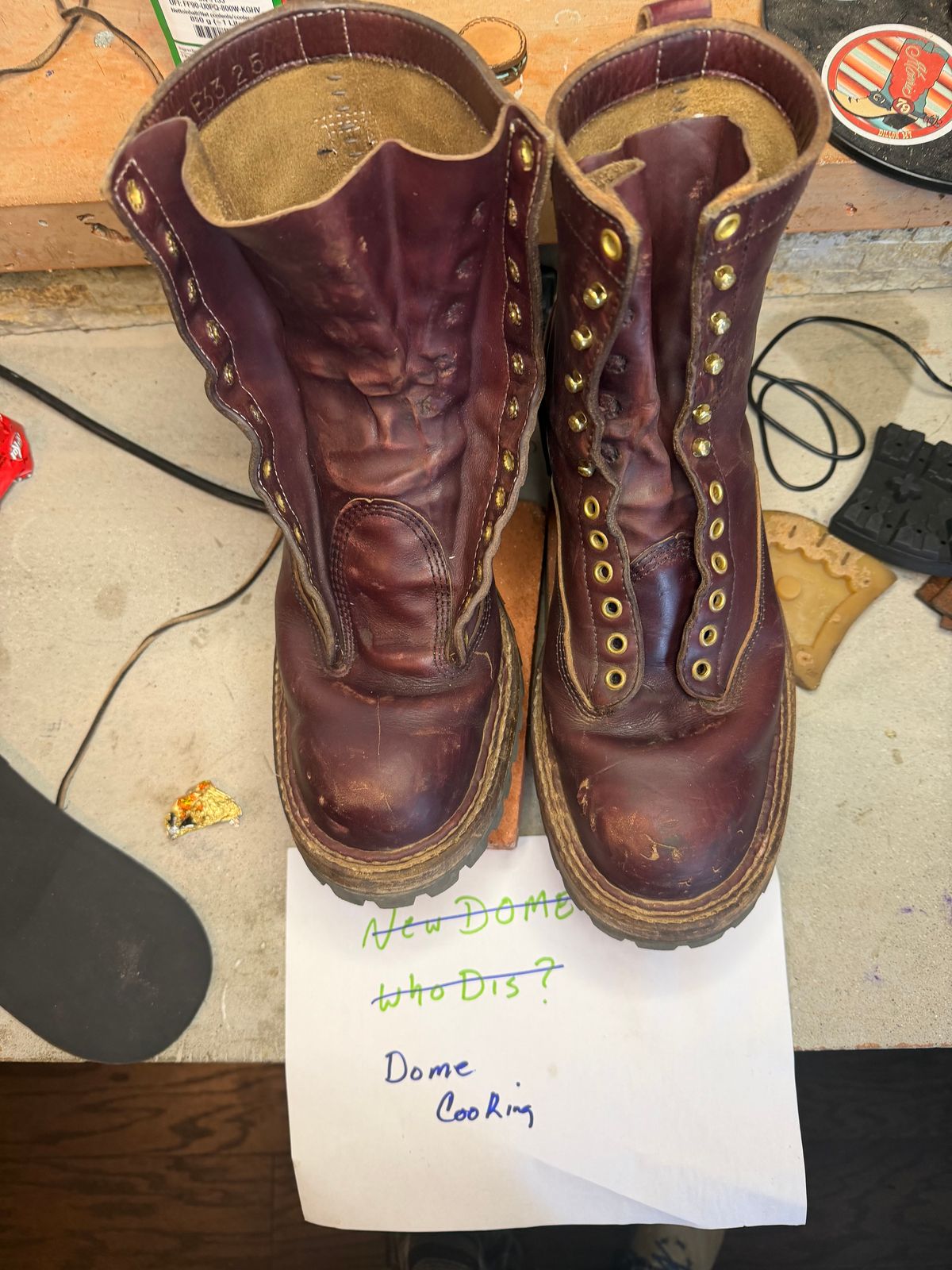 Photo by rhinoaz on November 5, 2025 of the White's Smokejumper in Cxl Burgandy.