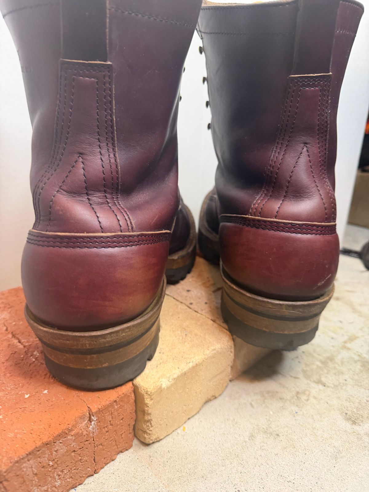 Photo by rhinoaz on December 1, 2025 of the White's Smokejumper in Cxl Burgandy.