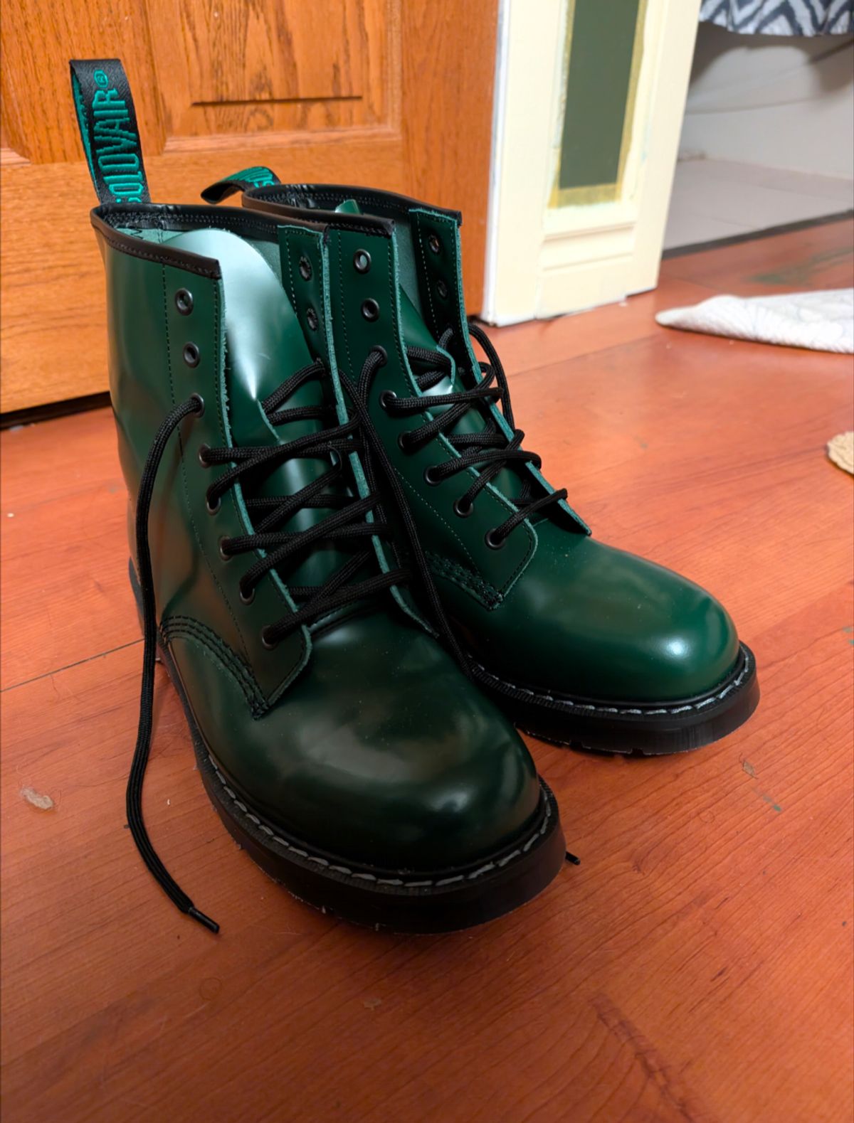 Photo by Spud_Murphy99 on December 22, 2024 of the Solovair 8 Eye Derby Boot in Green Hi-Shine.