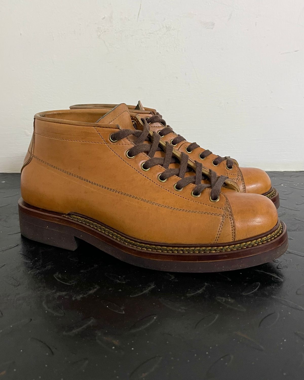 Photo by arnldkt on November 1, 2025 of the Sagara Cordmaster in Maryam Natural Horsebutt.