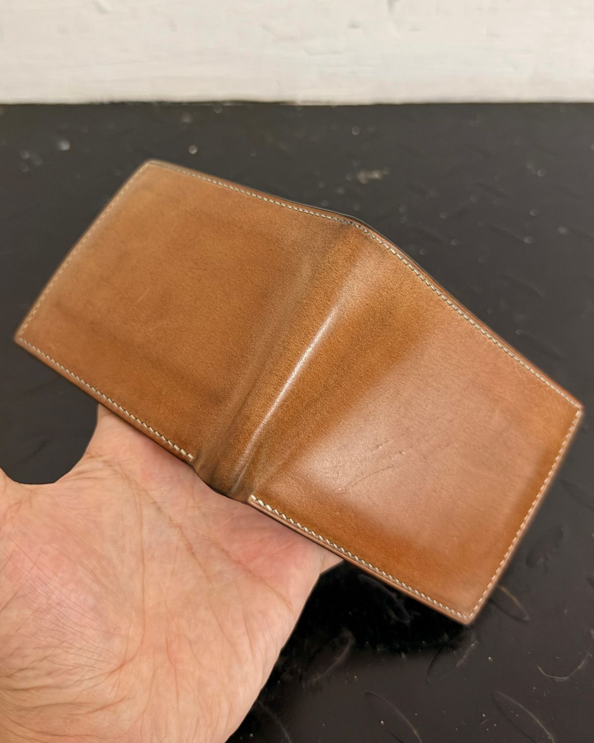 Photo by arnolddkoot on April 1, 2026 of the GitsiRosdiani Bifold Wallet in Shinki Natural Shell Cordovan & Conceria Walpier Brown Buttero.