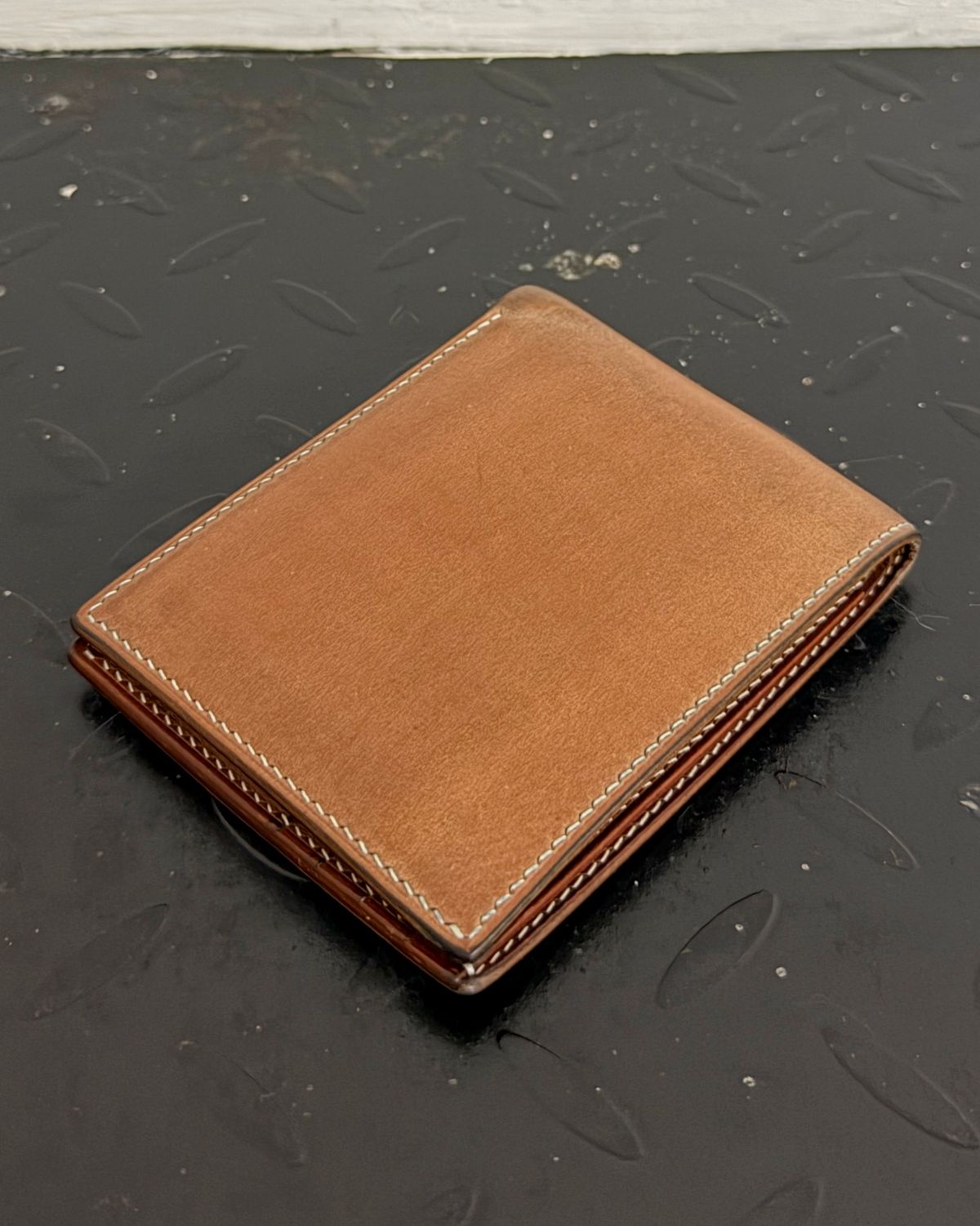 Photo by arnolddkoot on April 1, 2026 of the GitsiRosdiani Bifold Wallet in Shinki Natural Shell Cordovan & Conceria Walpier Brown Buttero.