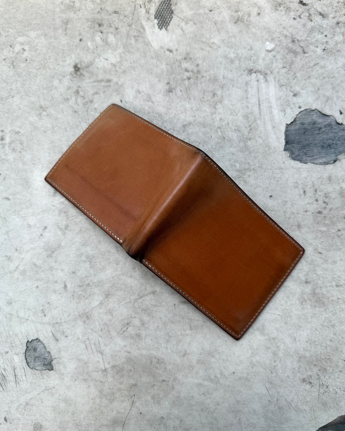 Photo by arnolddkoot on April 1, 2026 of the GitsiRosdiani Bifold Wallet in Shinki Natural Shell Cordovan & Conceria Walpier Brown Buttero.