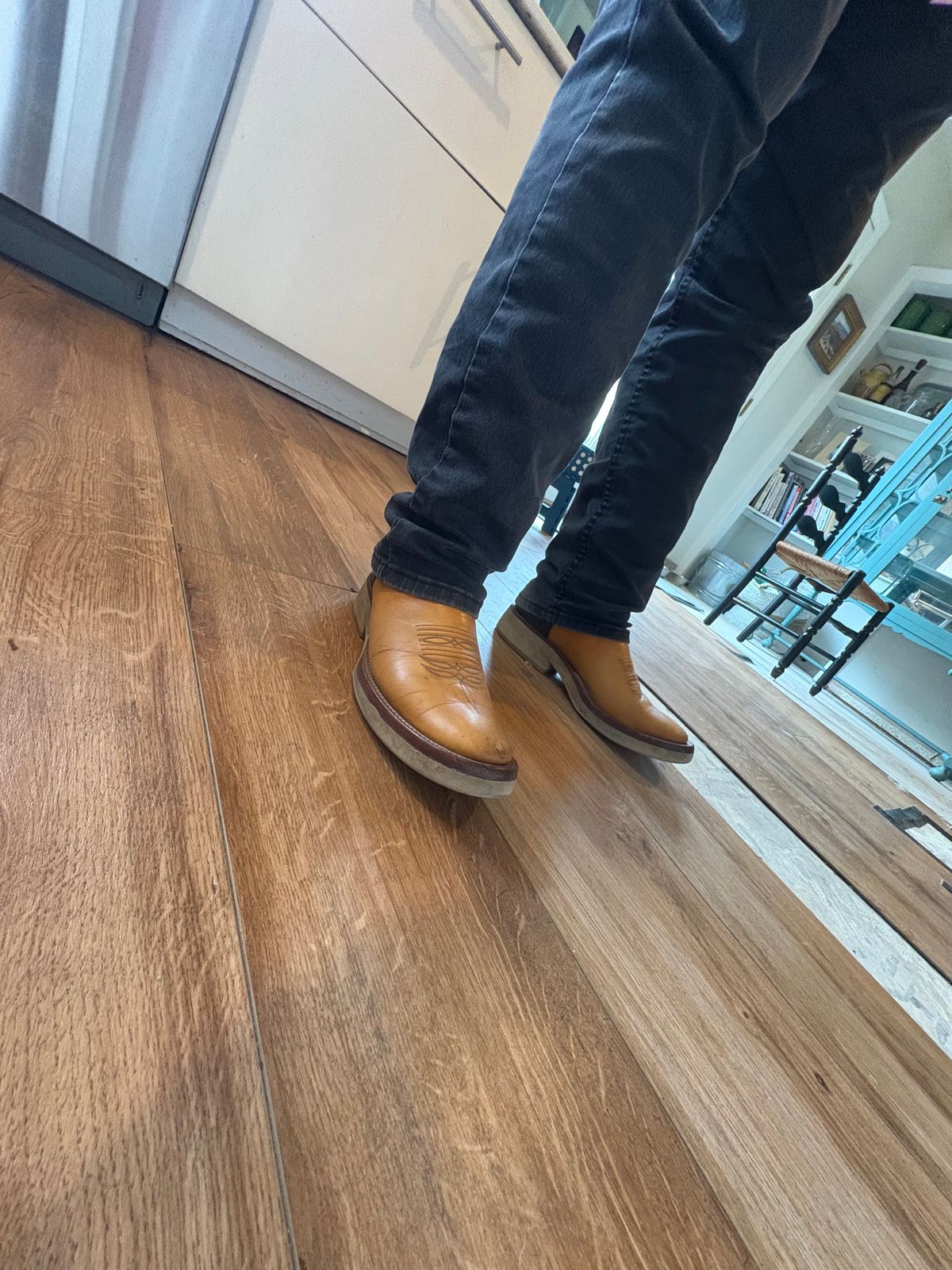 Photo by Glathan on July 4, 2025 of the Rios of Mercedes 9723E in Calf vamps and shafts. Sharkskin heel Counters.