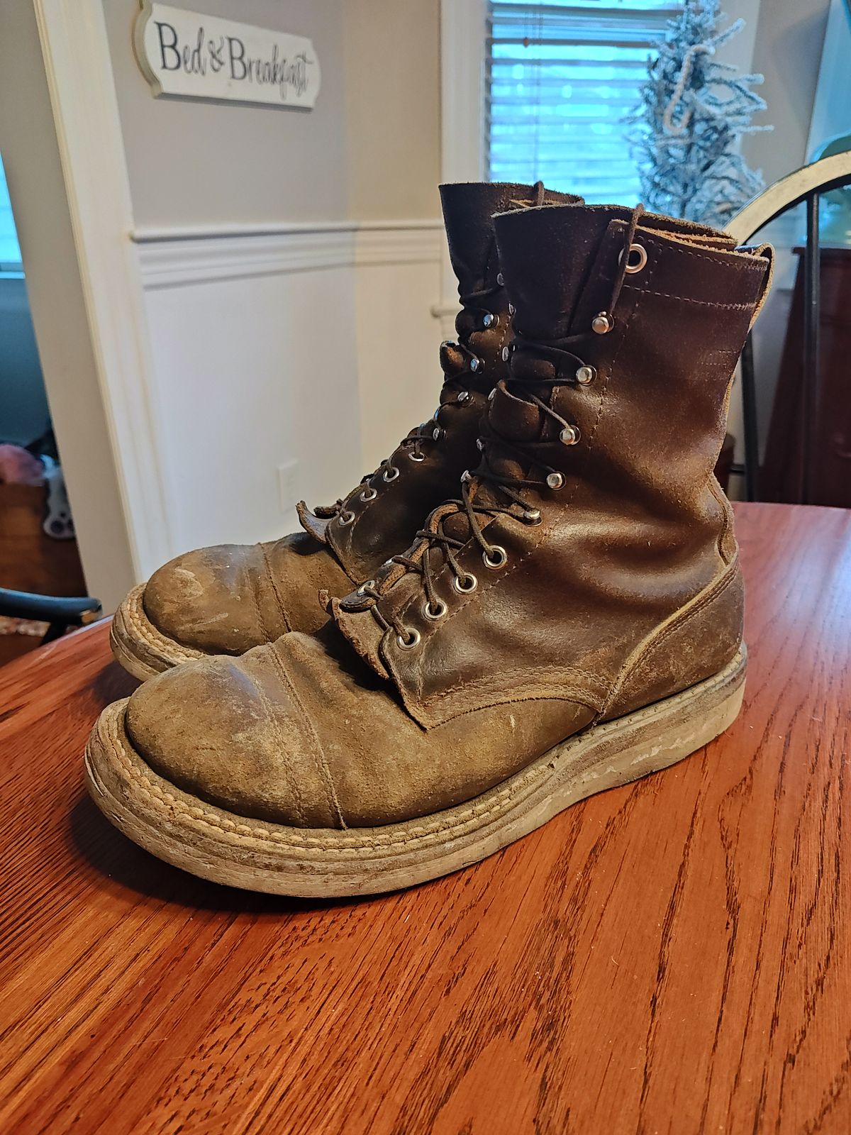 Photo by Spo1800 on January 4, 2026 of the White's Bounty Hunter in Horween Cinnamon Waxed Flesh.