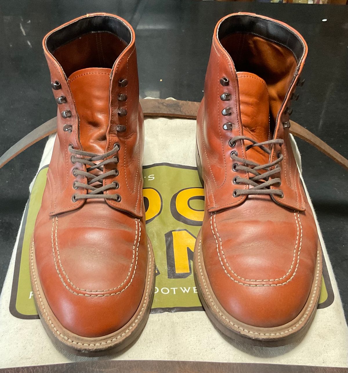 Photo by Rick11 on October 14, 2024 of the Alden Alden 405 in Brown Calfskin.