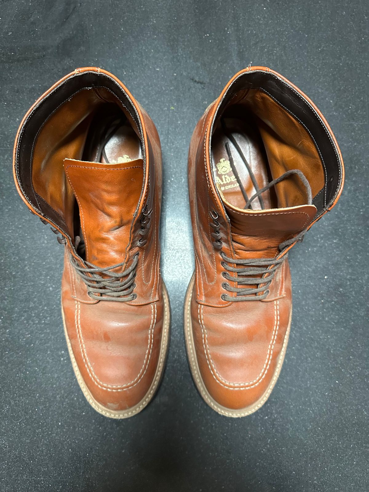 Photo by Rick11 on October 26, 2024 of the Alden Alden 405 in Brown Calfskin.