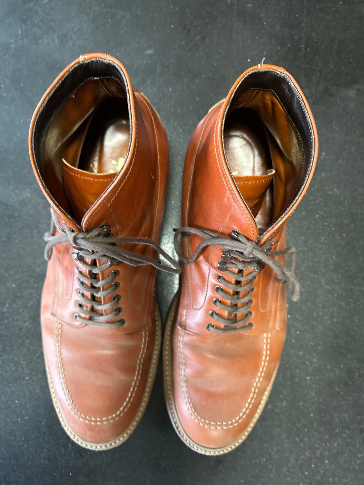 Photo by Rick11 on November 5, 2024 of the Alden Alden 405 in Brown Calfskin.