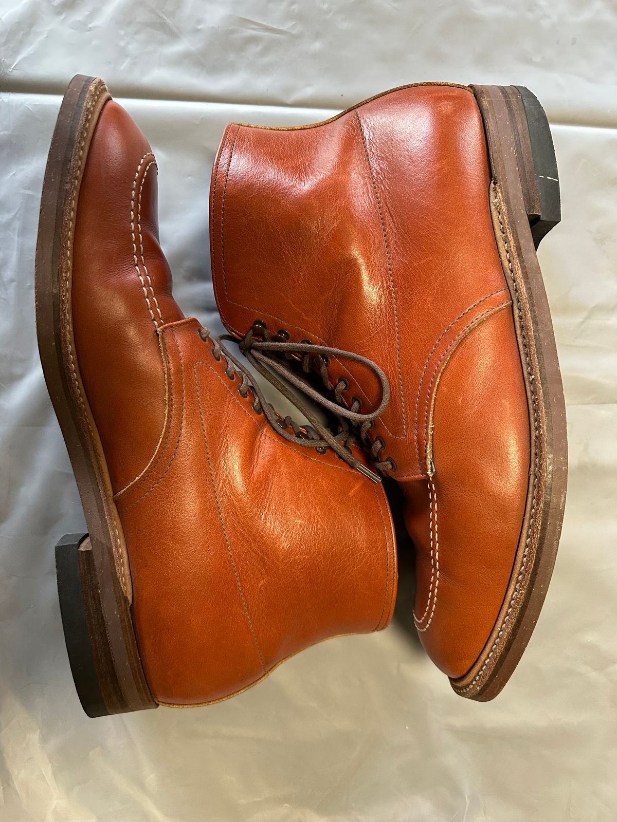 Photo by Rick11 on December 4, 2024 of the Alden Alden 405 in Brown Calfskin.