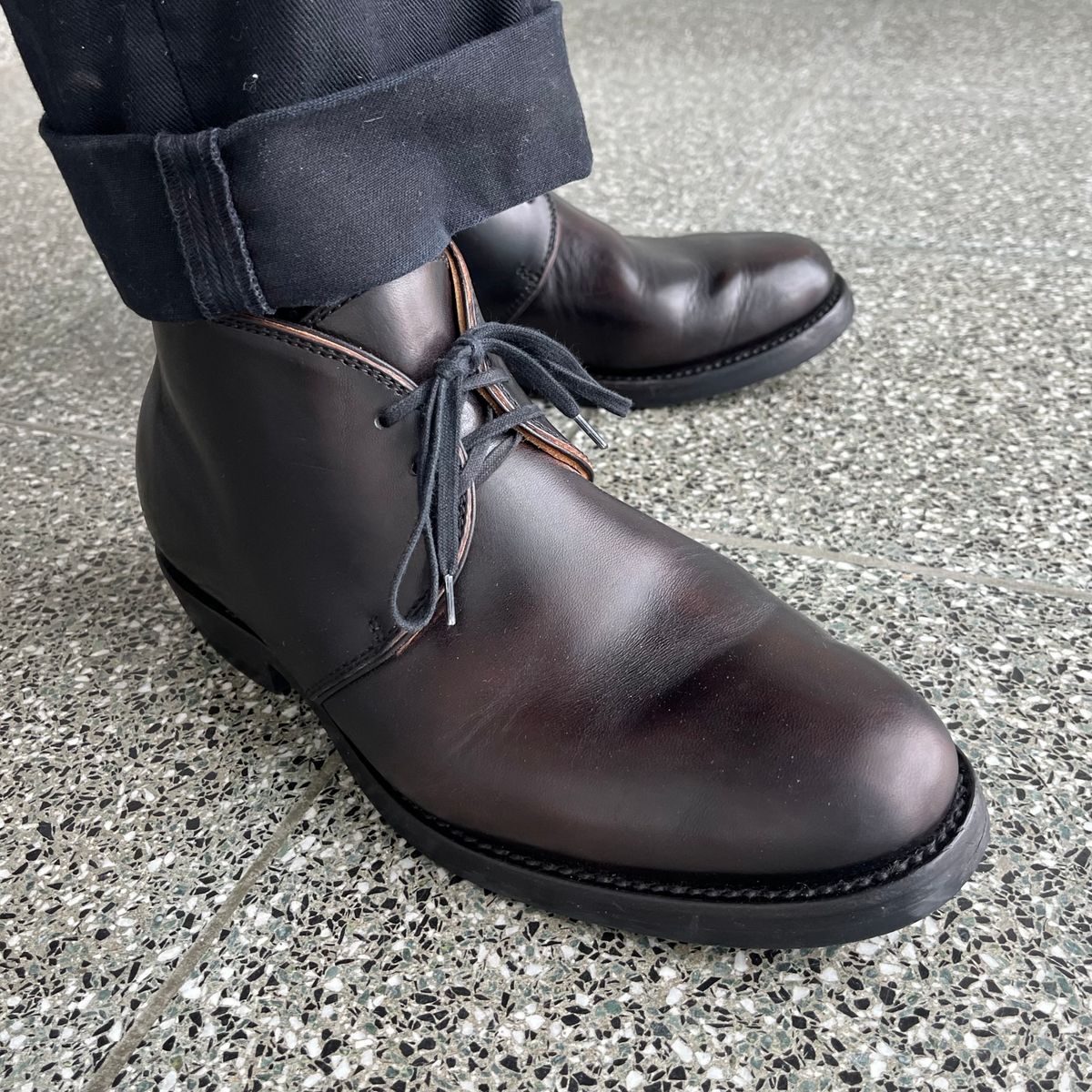 Photo by Sips on December 24, 2024 of the Flame Panda Chukkas in Maryam Natural Horsebutt Overdyed Brown then Black.