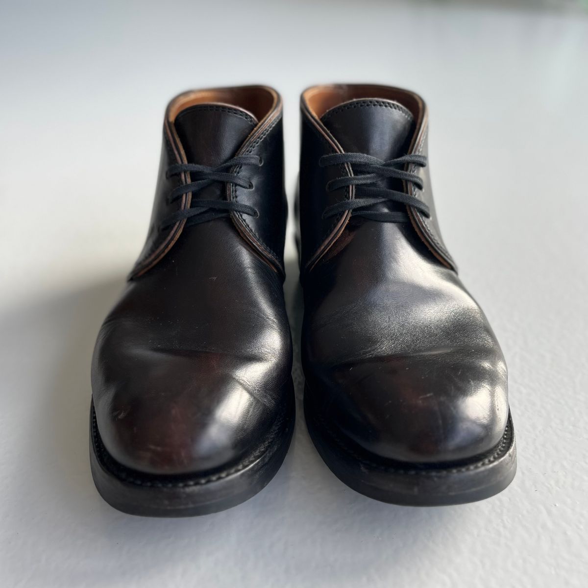 Photo by Sips on January 5, 2025 of the Flame Panda Chukkas in Maryam Natural Horsebutt Overdyed Brown then Black.