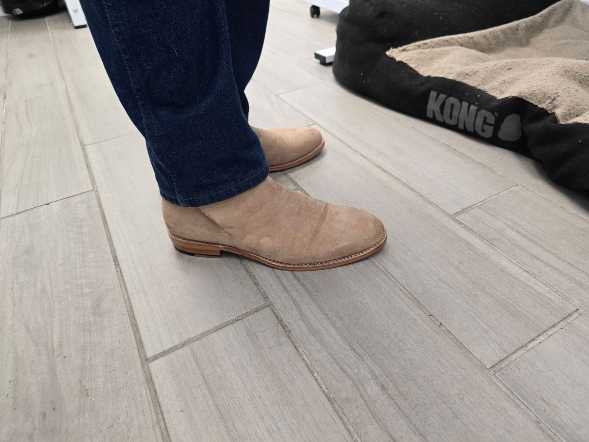 Photo by Bobwoobe on January 6, 2026 of the Blkbrd Shoemaker Umaid Jodhpur Boot in Natural Ruffout.