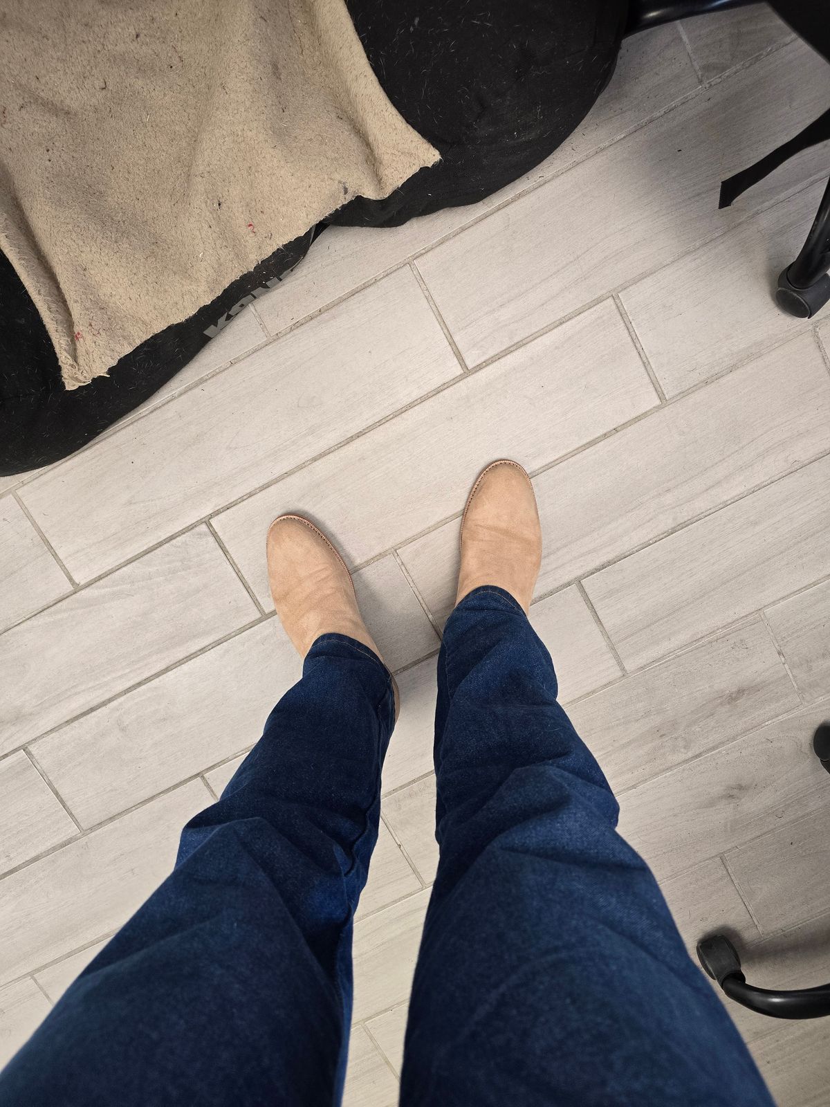 Photo by Bobwoobe on January 6, 2026 of the Blkbrd Shoemaker Umaid Jodhpur Boot in Natural Ruffout.