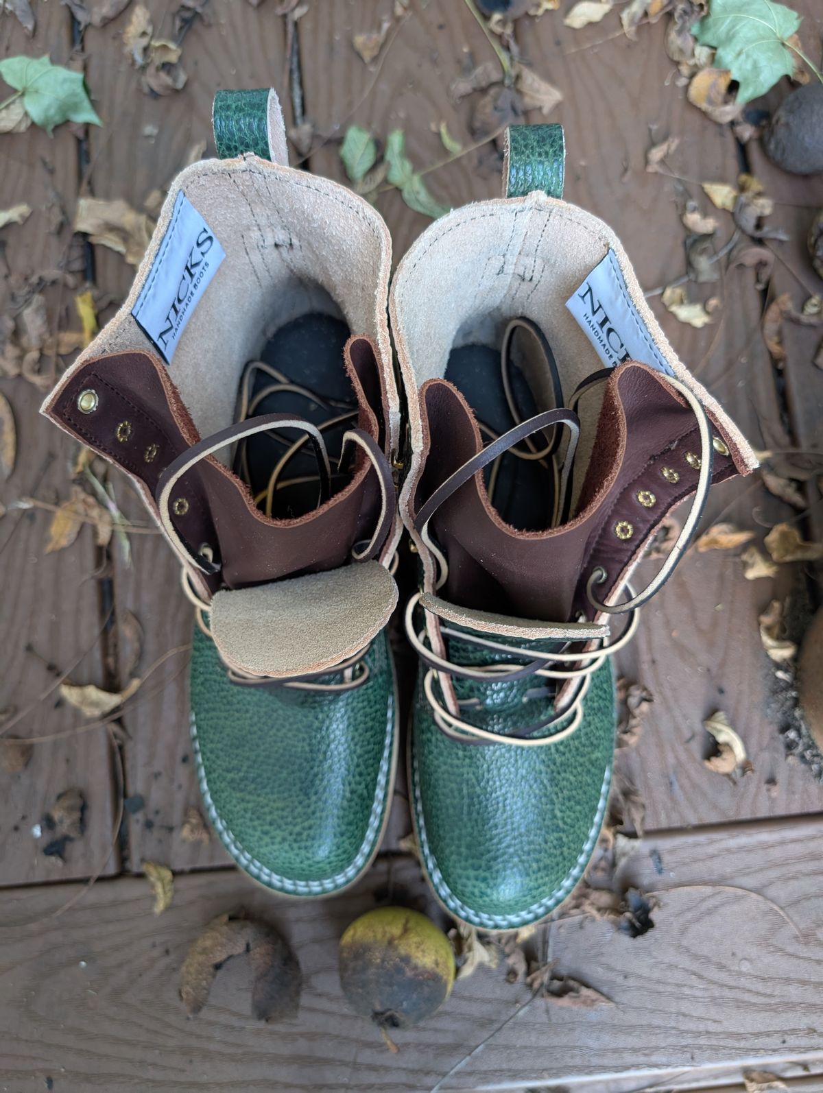 Photo by thetable123 on October 4, 2025 of the Nicks MTO in Horween Yellowstone Greener Pastures.