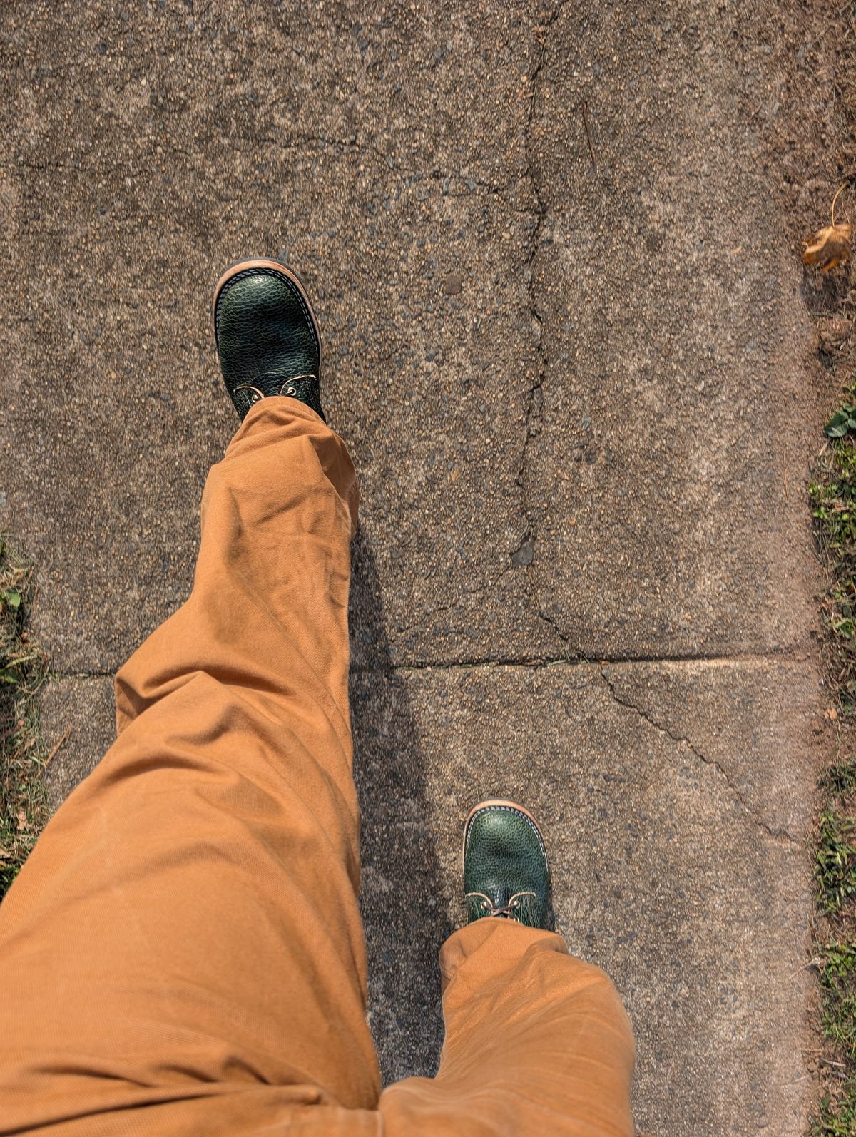 Photo by thetable123 on November 4, 2025 of the Nicks MTO in Horween Yellowstone Greener Pastures.