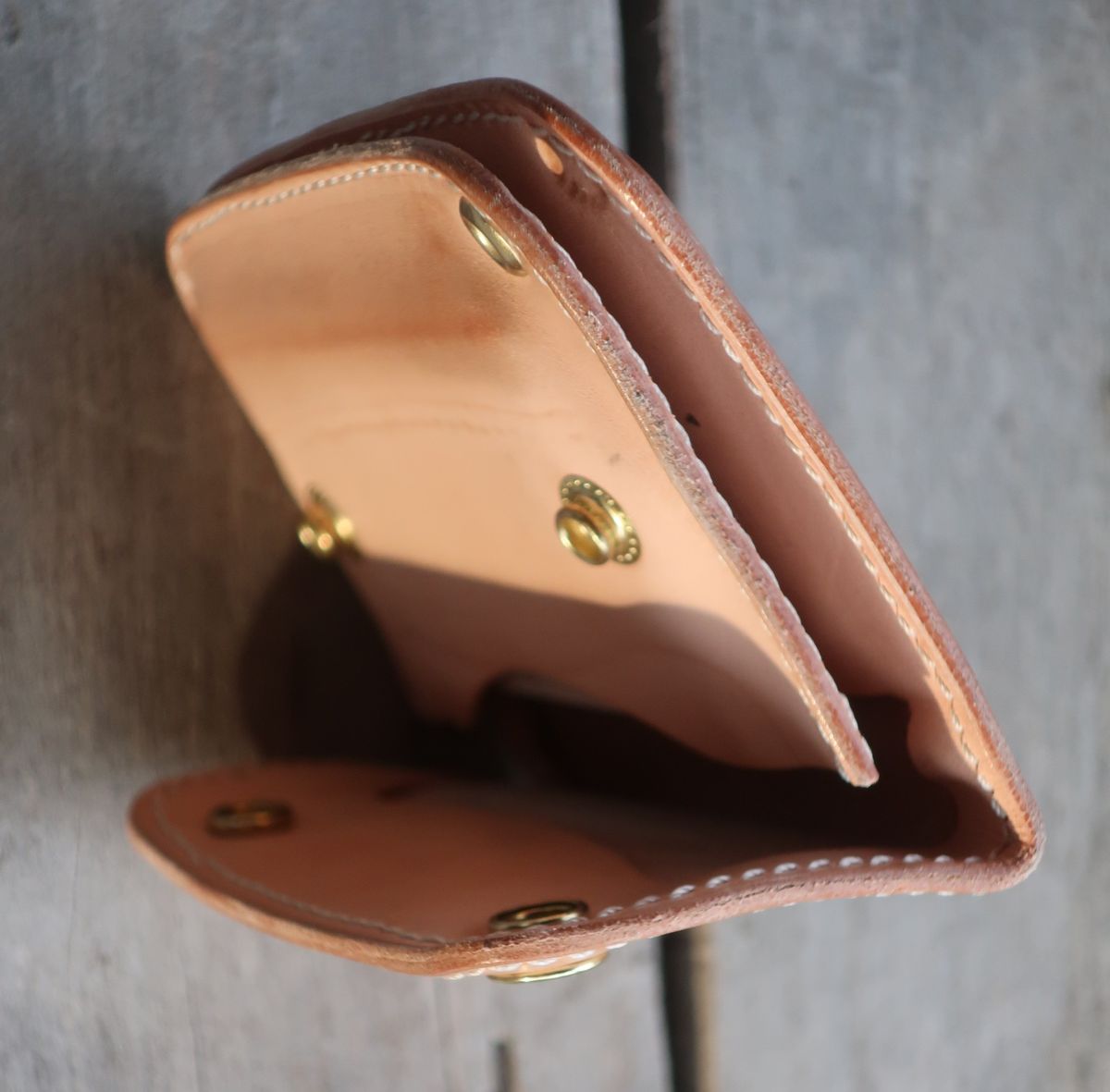 Photo by thetable123 on January 5, 2026 of the Nicks Mini Trucker Wallet in Wickett & Craig Natural Veg Tan.