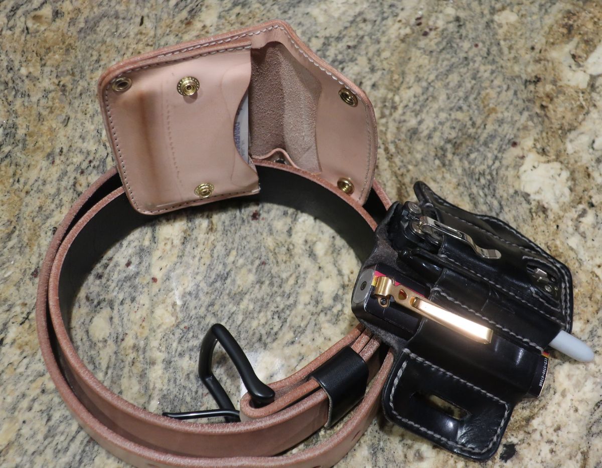 Photo by thetable123 on February 6, 2026 of the Nicks Mini Trucker Wallet in Wickett & Craig Natural Veg Tan.