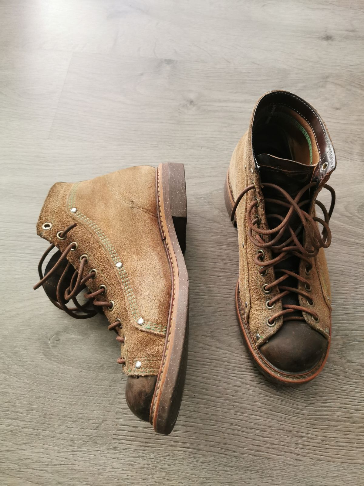 Photo by walkaboot on September 18, 2025 of the Thorogood Portage in Horween Chrome Chromexcel Roughout.