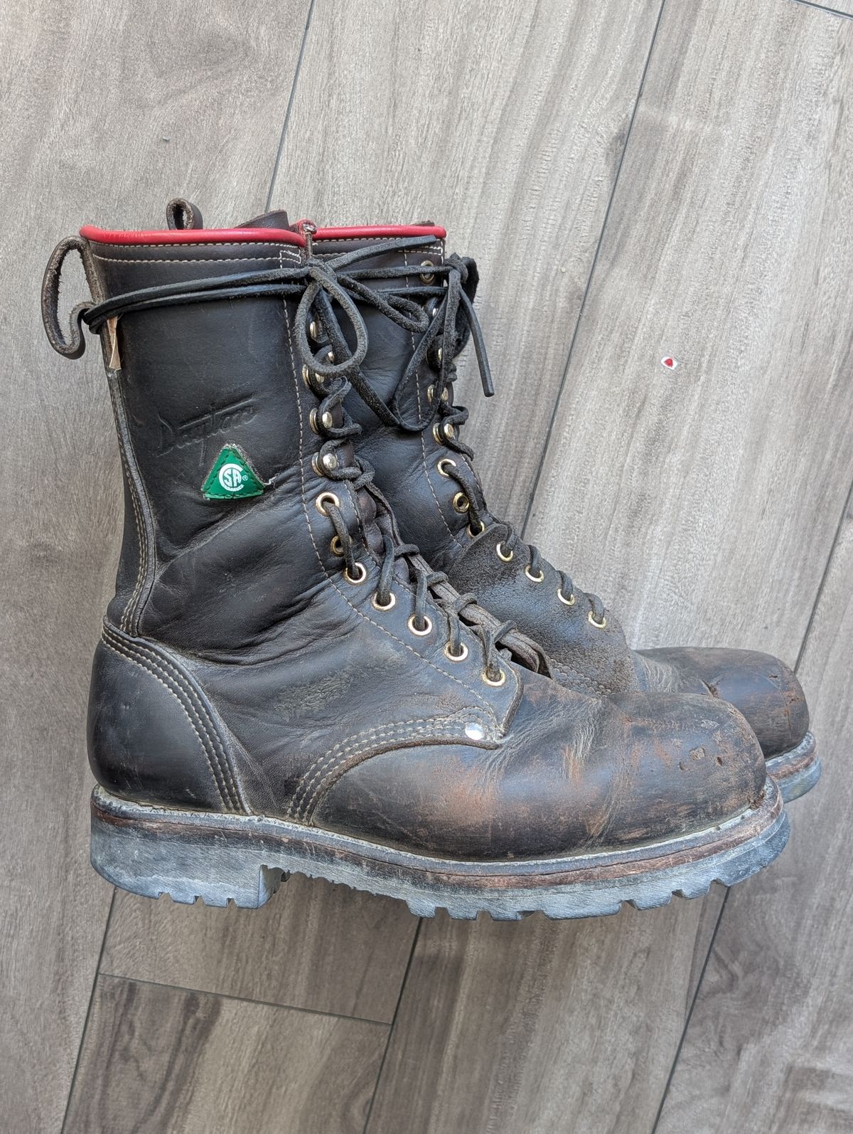 Photo by walkaboot on March 1, 2026 of the Dayton Boots 6410 CSA OHM Line Boot in Black Oil Tan.