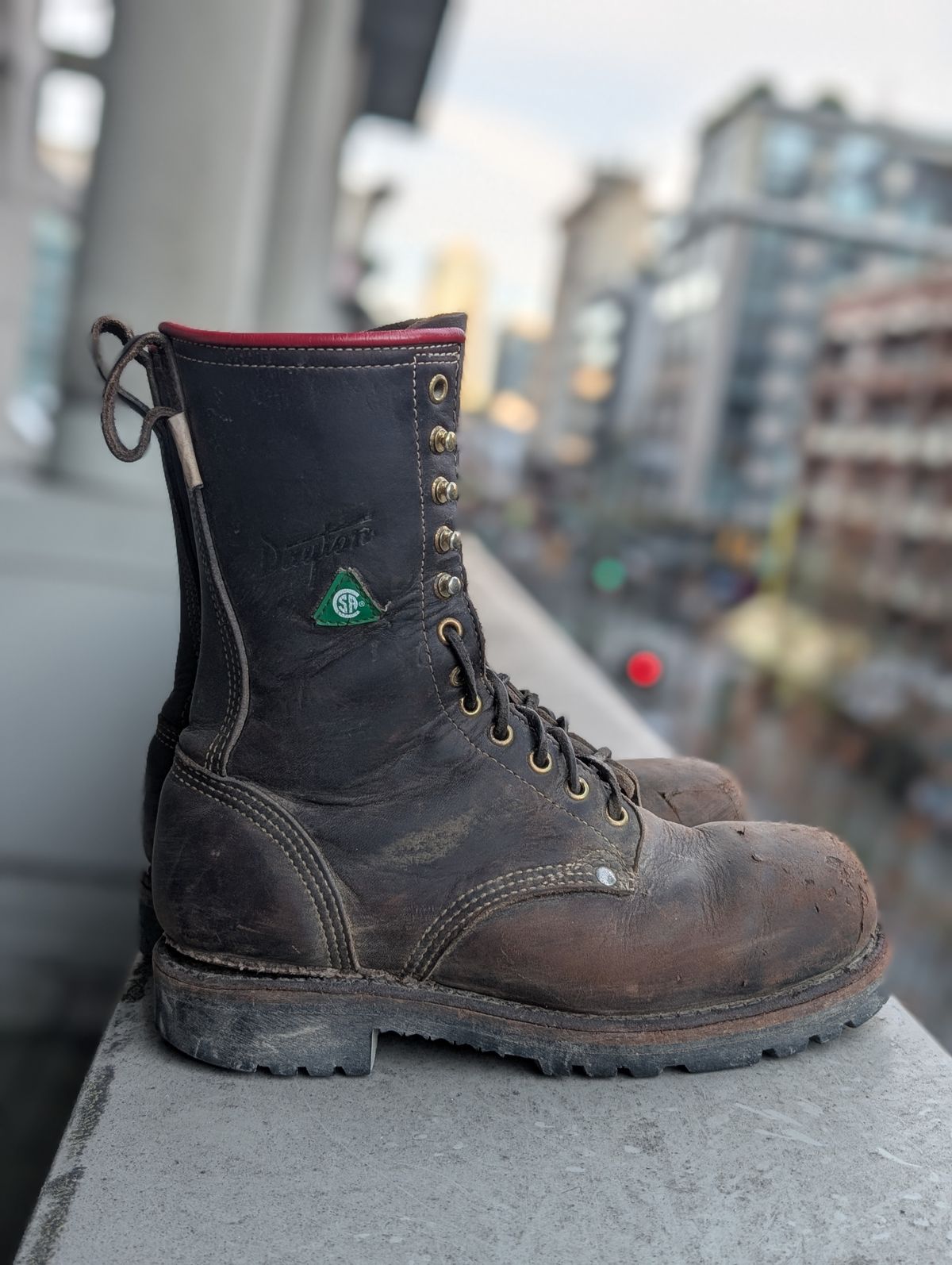 Photo by walkaboot on April 6, 2026 of the Dayton Boots 6410 CSA OHM Line Boot in Black Oil Tan.