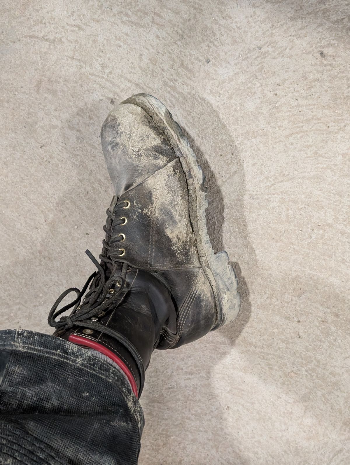 Photo by walkaboot on March 20, 2026 of the Dayton Boots 6410 CSA OHM Line Boot in Black Oil Tan.