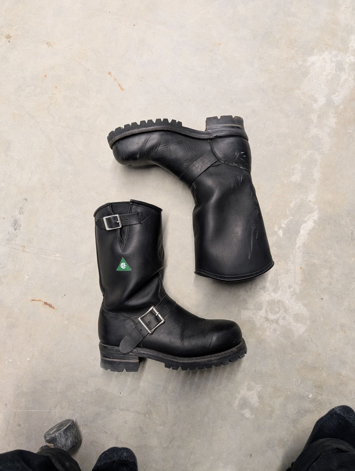 Photo by walkaboot on April 7, 2026 of the Dayton Boots 6460 CSA Engineer in Black Oil Tan.