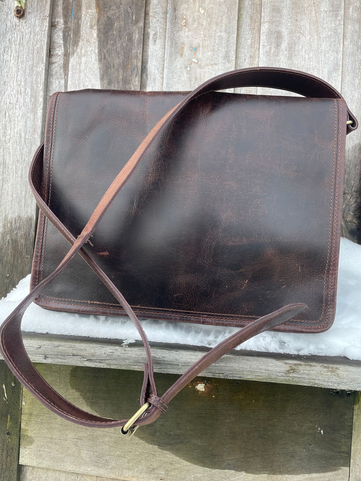 Photo by mrewest on January 5, 2026 of the levinson leather goods Dune Buffalo Leather Messenger Bag in Full Grain Buffalo Leather.