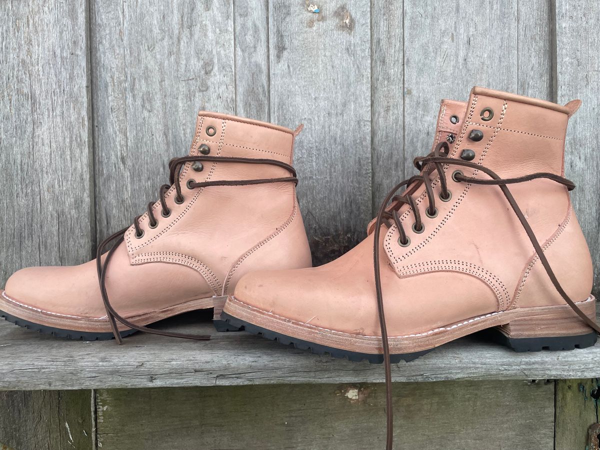 Photo by mrewest on October 1, 2025 of the Cordobes Type 1 Service Boot in Unknown Natural Veg Tan.