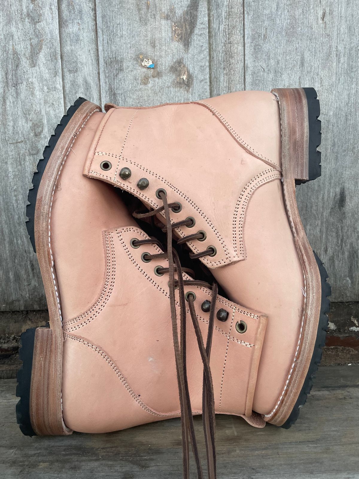 Photo by mrewest on October 1, 2025 of the Cordobes Type 1 Service Boot in Unknown Natural Veg Tan.