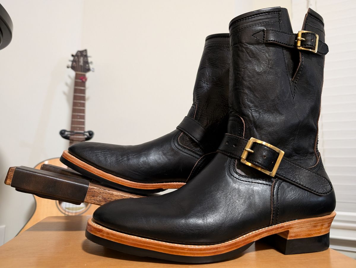 Photo by Uchujin on January 25, 2025 of the Briselblack The Keeper 'Type 2' Engineer Boot in Teacore Horsehide Shinki Hikkaku.