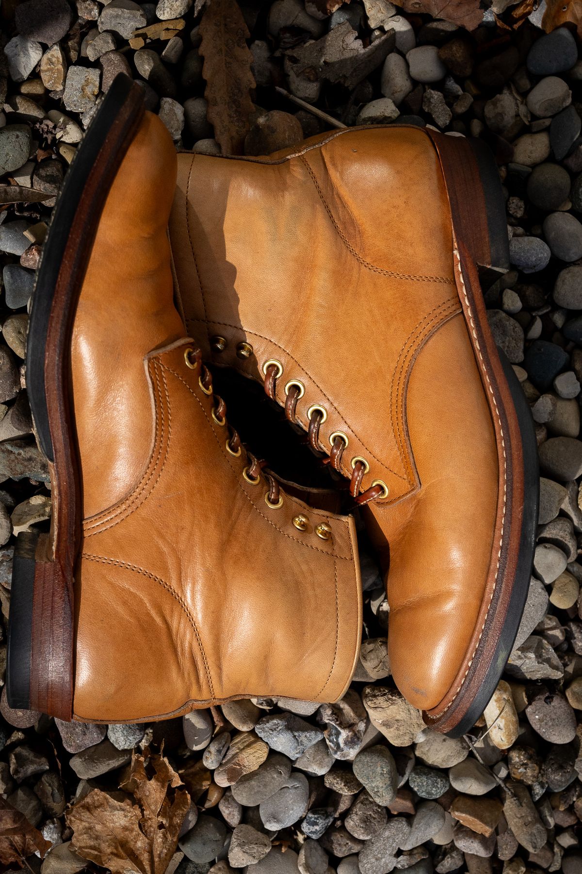 Photo by Tipples_and_drams on January 4, 2025 of the Y'2 Leather Work Boot in Kakishibu Horse (KS-02).