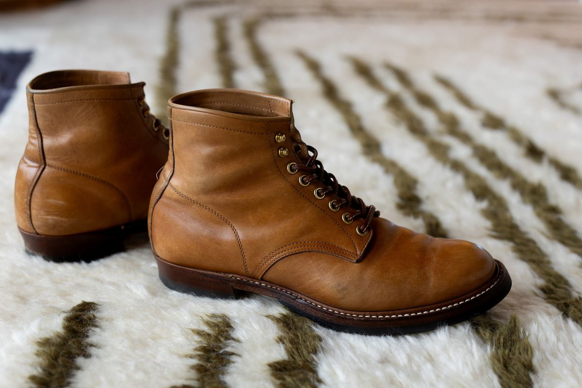 Photo by Tipples_and_drams on March 4, 2025 of the Y'2 Leather Work Boot in Kakishibu Horse (KS-02).
