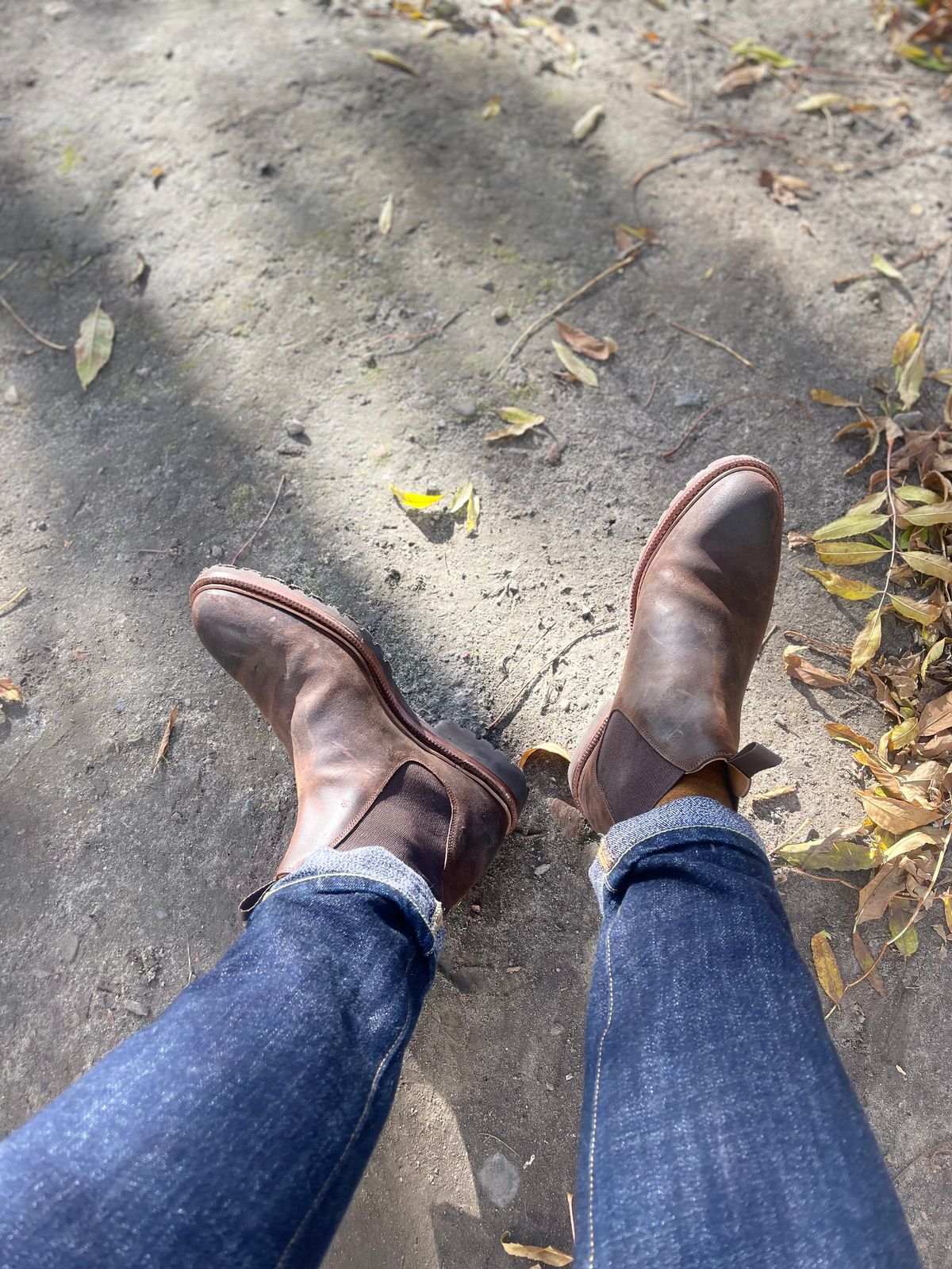 Photo by pampuh on October 22, 2025 of the Meermin Chelsea Boot in C.F. Stead Rust Waxy Commander Suede.