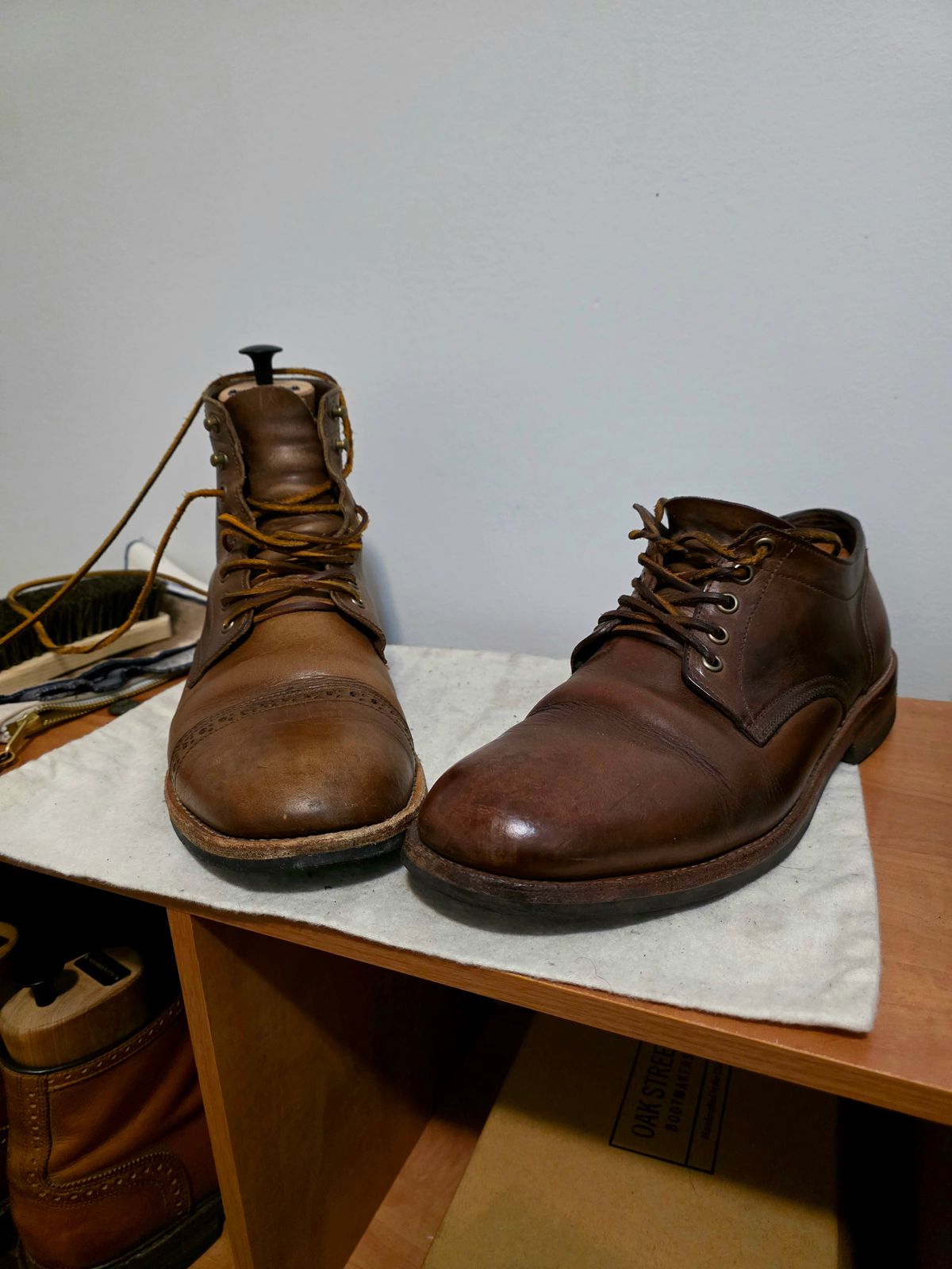 Photo by J.III on December 3, 2025 of the Oak Street Bootmakers Trench Boot in Horween Natural Chromexcel.