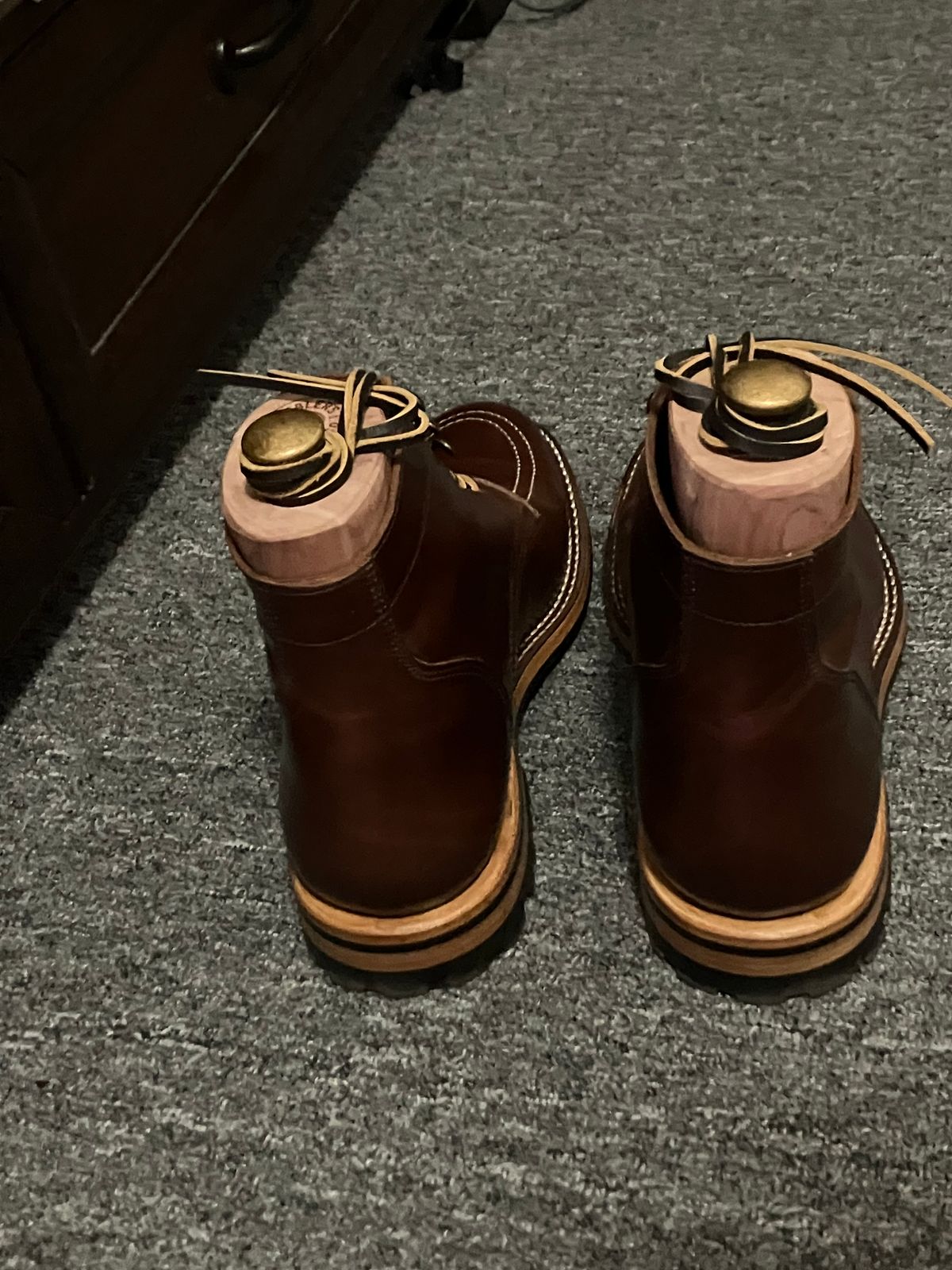 Photo by Helix on February 6, 2025 of the Parkhurst Niagara Stitchdown in Tempesti Chestnut Veg Tan.