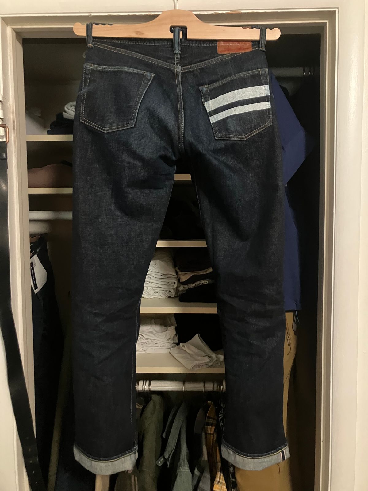 Photo by Helix on February 21, 2025 of the Momotaro Jeans 0905-SP GTB 15.7oz Zimbabwe Cotton Classic Wide Straight in 15.7oz Sanforized Zimbabwe Cotton.